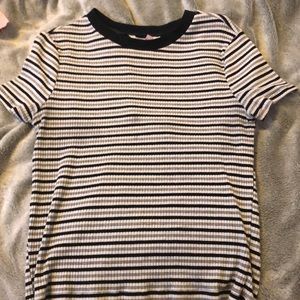fitted striped shirt